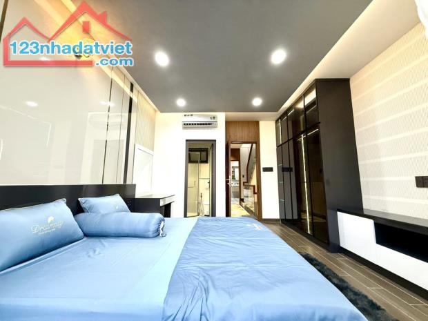 BÁN NHÀ 6 TẦNG HẺM 8M NGUYỄN VĂN KHỐI. PHƯỜNG 11 GÒ VẤP . DT80M. GIÁ 16.8 TỶ - 4