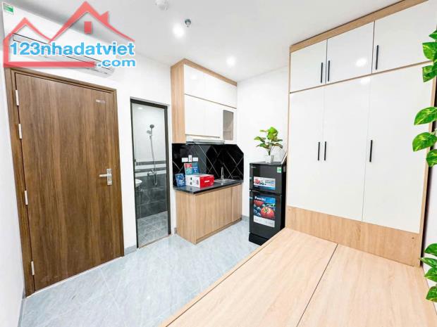 BÁN CHDV CẦU GIẤY 6 TẦNG THANG MÁY - 20 PHÒNG CHO THUÊ 120TRIỆU/TH - GẦN PHỐ. - 1