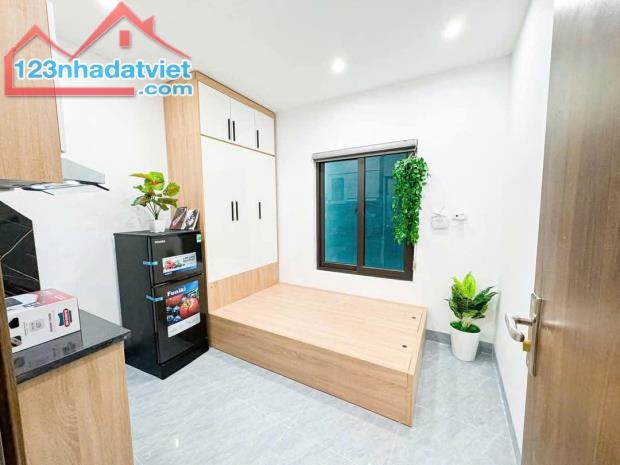 BÁN CHDV CẦU GIẤY 6 TẦNG THANG MÁY - 20 PHÒNG CHO THUÊ 120TRIỆU/TH - GẦN PHỐ. - 2
