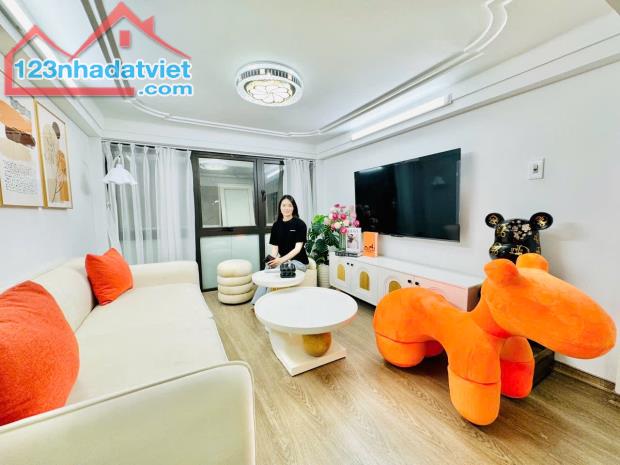 BÁN NHÀ THỌ LÃO – 22/26M² – 3PN, 4WC, 5 TẦNG - 5,79 TỶ - CÁCH Ô TÔ VÀI BƯỚC CHÂN