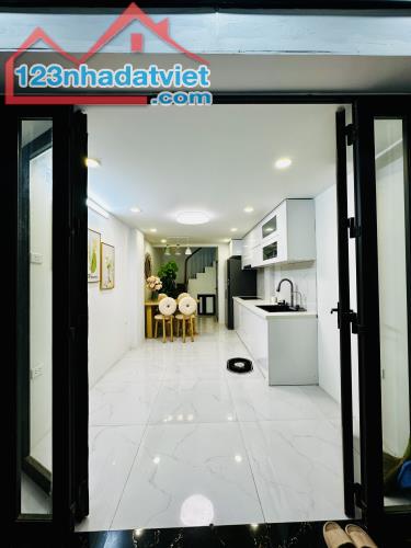 BÁN NHÀ THỌ LÃO – 22/26M² – 3PN, 4WC, 5 TẦNG - 5,79 TỶ - CÁCH Ô TÔ VÀI BƯỚC CHÂN - 1
