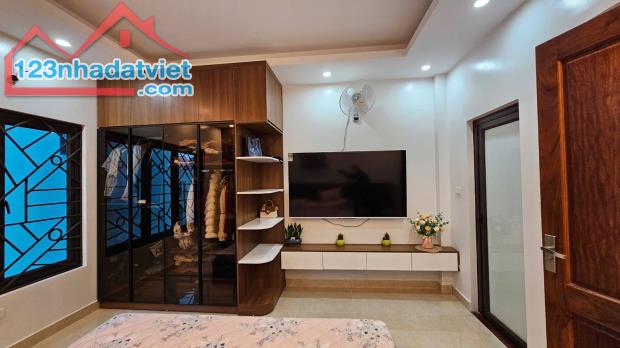 Bán nhà Mỹ Đình, DT: 30m2, 5 tầng, MT: 4m Giá 7.85 tỷ - 4