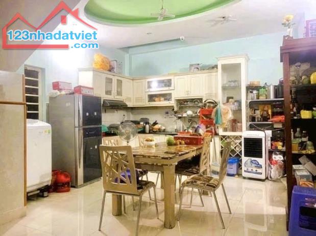 Vip Nhà Đẹp - Phú Nhuận - 67m2 - Hẽm Xe Tải - Gần Mặt Tiền - Gía Siêu Rẻ - 2