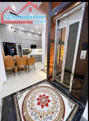 Mộ Lao, ô tô qua nhà,40m2 , 5 tầng thang máy, nhỉnh 10 tỷ.