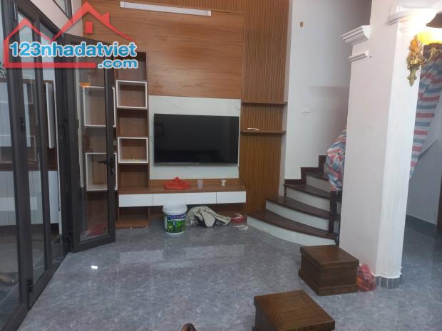 Bán nhà Đường Láng, Đống Đa, 50m2, mặt tiền 5m, 9.5 tỷ ở ngay - 1