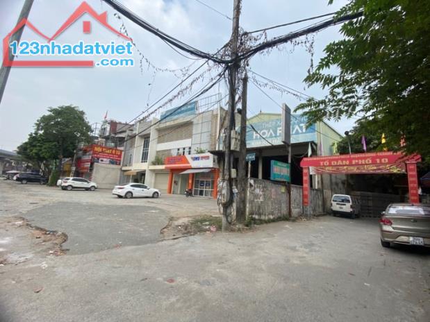 PHỐ BA LA - NGÕ Ô TÔ 7 CHỖ - MẶT TIỀN RỘNG - NHỈNH 1 TỶ