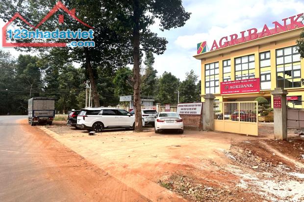BÁN 2 SỔ 350M2 ĐẤT THỔ CƯ MẶT TIỀN CHỢ HUYỆN, CẶP TRƯỜNG HỌC, ỦY BAN, ĐÚNG 245TR - 1