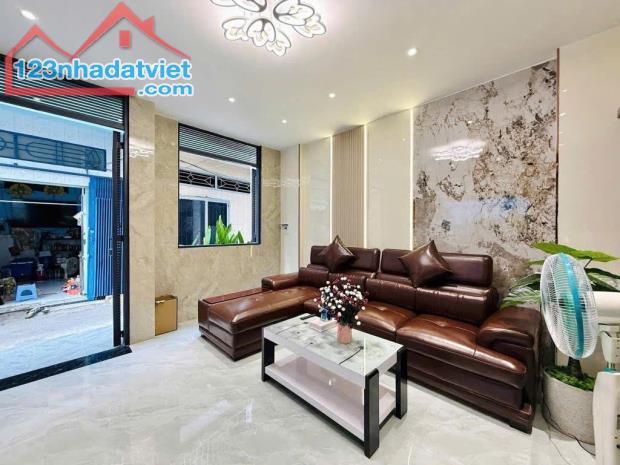 BÁN NHÀ 4 TẦNG-DTSD 144m2- NGANG 4,5M - 4,85 Tỷ TL-GẦN CITYLAND- NHÀ MỚI GÒ VẤP