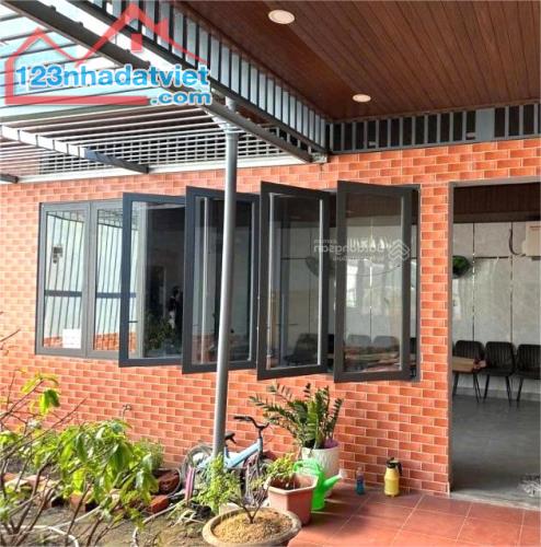 🌹 Bán nhà Quận 7, 187m², Nhà đẹp, Hẻm Xe Hơi, Giá 8 tỷ 🌹