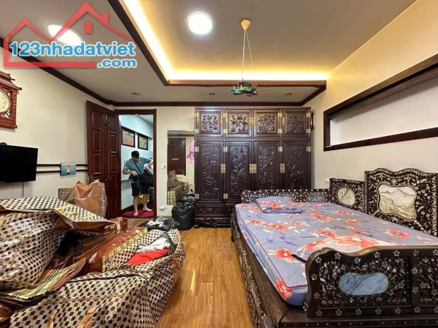 Bán nhà phân lô Nguyễn Thái Học 75m2, 5 tầng, ô tô tránh, vỉa hè, kinh doanh, chỉ 26.5 tỷ. - 5