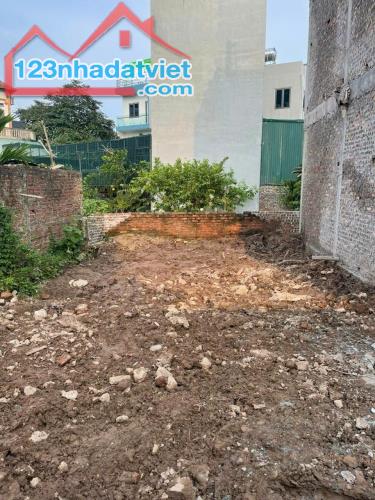 Bán đất Liên Mạc, Bắc Từ Liêm 64 m2 mặt tiền 5,7 m giá 5,18 tỷ