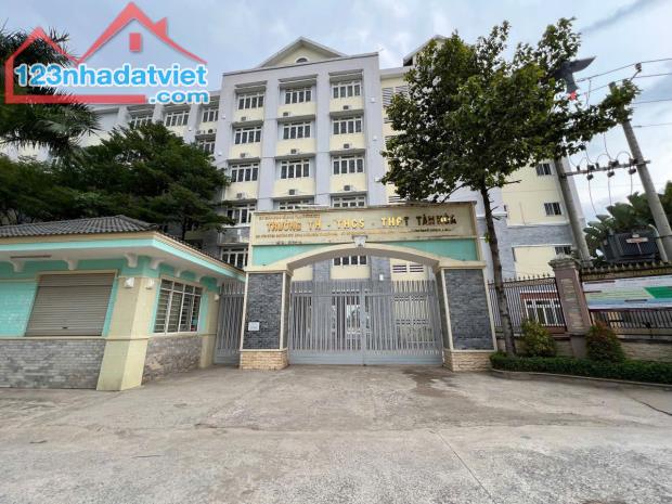 Bán nhà xưởng nhỏ 424m2 mặt tiền Minh Nguyệt, gần trường Tân Hòa, Biên Hòa, giá 6 tỷ 900.