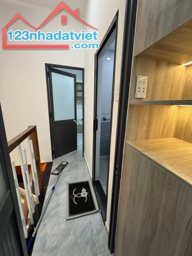 NHÀ ĐẸP CĂN GÓC Ở NGAY - TRẦN THỊ NGHỈ - GÒ VẤP - 2TÂNG - DTSD 60M² - 3PN (CÓ PHÒNG TRỆT - 2