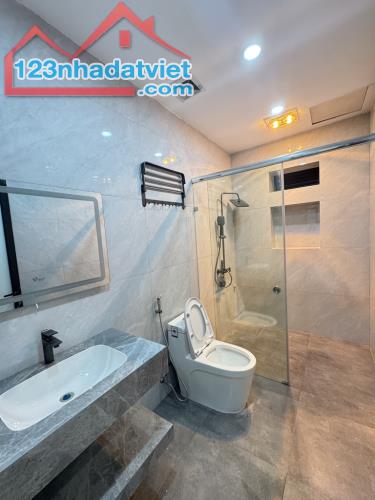 Siêu phẩm Nguyễn Văn Cừ – Nhà 6 tầng thang máy – Full nội thất – DT 70m² chỉ hơn 12 tỷ - 4
