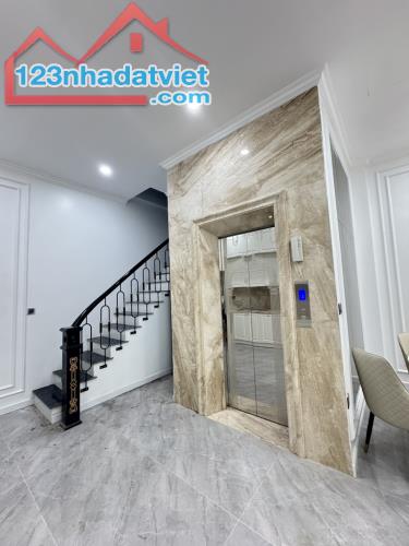 Siêu phẩm Nguyễn Văn Cừ – Nhà 6 tầng thang máy – Full nội thất – DT 70m² chỉ hơn 12 tỷ - 5