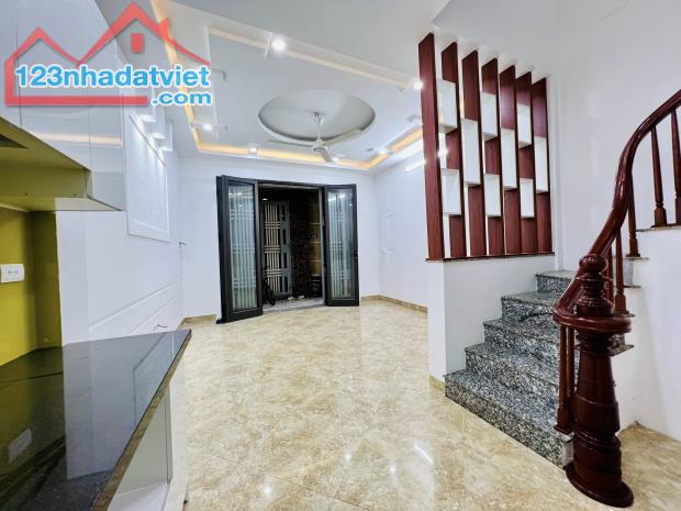 NHÀ ĐẸP, NGÕ 38 XUÂN LA, TÂY HỒ:33M X5T, MT 4M, GIÁ 7,5 TỶ - 1