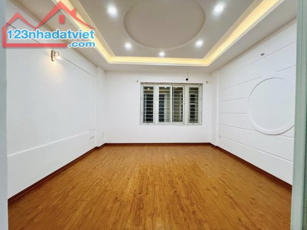 NHÀ ĐẸP, NGÕ 38 XUÂN LA, TÂY HỒ:33M X5T, MT 4M, GIÁ 7,5 TỶ - 2