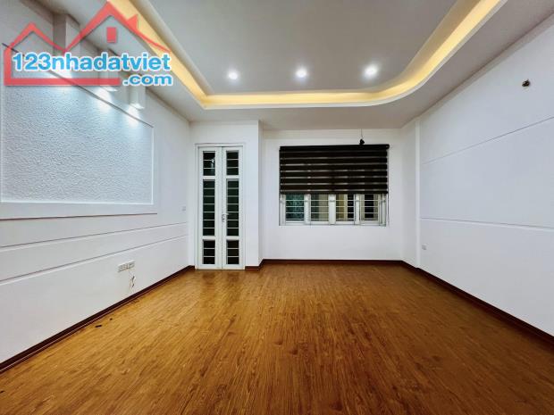 NHÀ ĐẸP, NGÕ 38 XUÂN LA, TÂY HỒ:33M X5T, MT 4M, GIÁ 7,5 TỶ - 5