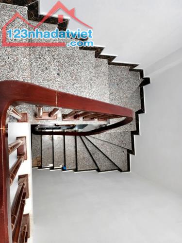 Nhà đẹp Lạc Long Quân, full nội thất xịn chỉ 7.3 tỷ - 2