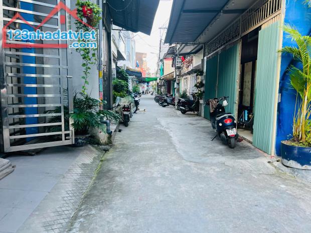 Bán lô duy nhất 68,4m giá chỉ 3,xx tỷ tại Trại Chuối, Hồng Bàng.  LH 0979087664 - 2