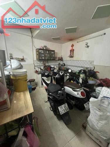 Giá mềm nhất quận 5: 8.5 tỷ  - Trần Phú - DT:43M- 3.6X12- trệt Lửng 3 lầu 4pn 4wc ST - 4