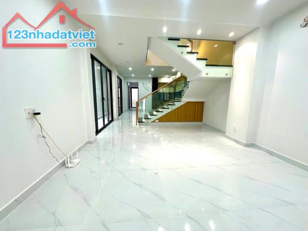 Bán Nhà Mới Ngang 5m x 19.3m x 2 Tầng ,Đường Lê Văn Lương ,Quận 7.
