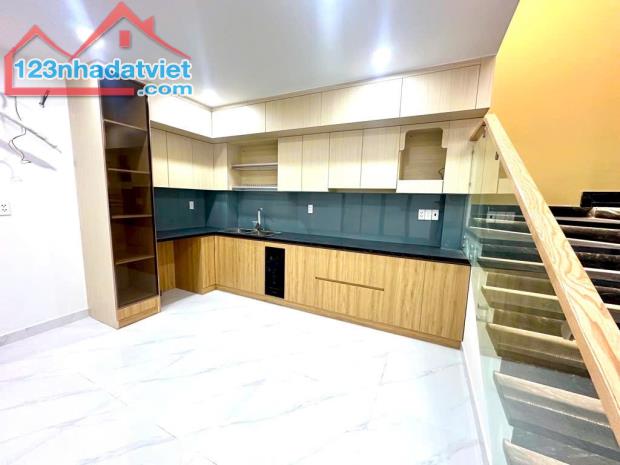 Bán Nhà Mới Ngang 5m x 19.3m x 2 Tầng ,Đường Lê Văn Lương ,Quận 7. - 1