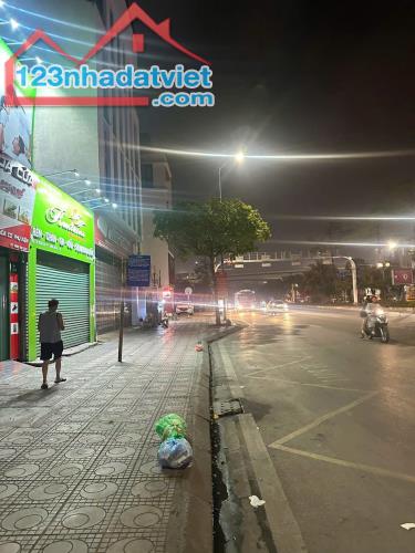 🔥💜MẶT PHỐ NGÔ GIA TỰ 90M2 C4 MT 4.6M CHÀI 32.7 TỶ - VỈA HÈ - KD - NGAY ĐẦU VÒNG XUYẾN - 1