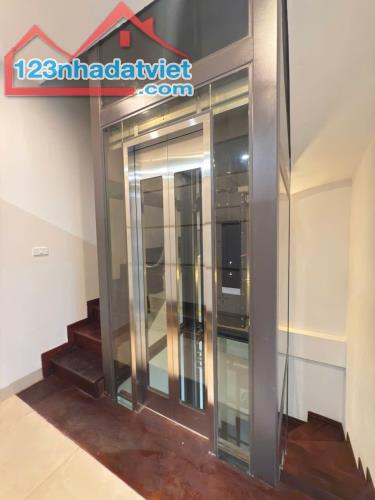 Bán Nhà Kim Mã Dt40m, 6 tầng 17 tỷ Ba đình.
