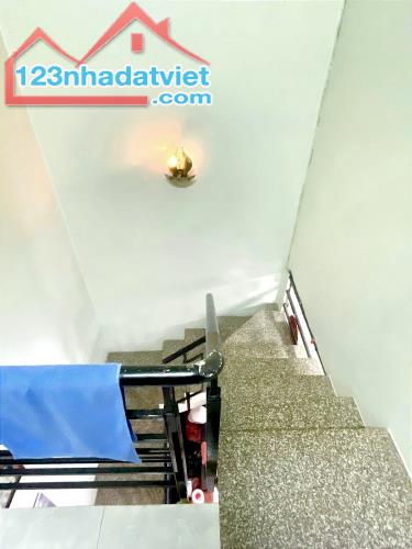 HIẾM Ạ !!! 5 TỶ X BÉ Q.10 - HẺM 1/ NGẮN KINH DOANH ONLINE - DT 3.8x12M A4 - 1 LẦU ĐÚC ĐẸP - 2