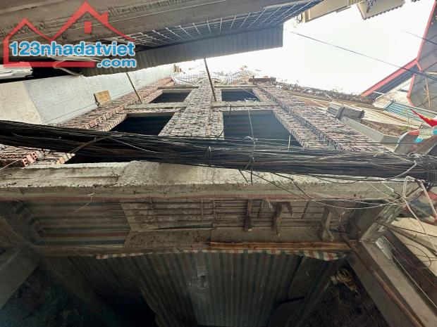 (Tin thật 100%) Bán CCMN 82m2 x 19CH tại Hồ Ba Mẫu - Nhà gần phố và ô tô đỗ - Dòng tiền - 4
