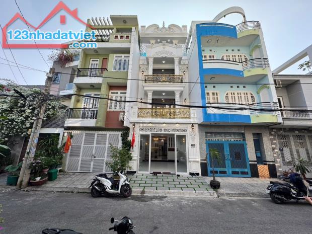 Mặt tiền ngay Bùi Minh Trực ngang 6m, 130m2 chỉ 9 tỷ 5