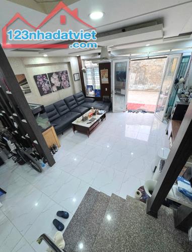 Bán nhà Đà Nẵng, Vạn Mỹ, Ngô Quyền,  Hải Phòng. 3,5 tầng, 48m2, 3,1 tỷ. Ngang 5,2m, d1 - 2