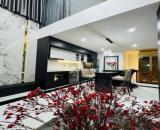 Bán nhà ngõ 31 Nguyễn Cao, DT 40/55m, 5 tầng thang máy, MT 4.7m, giá 12.2 tỷ.