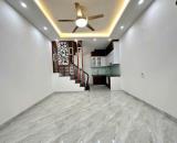 Siêu Hiếm Nhà Đẹp Giáp Nhị Hoàng Mai 32m2 5 tầng – 30m ô tô tránh - Ở Ngay - 5,6 Tỷ.
