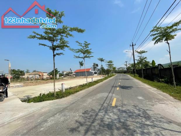 Đất nền 135m2 Hòa Khương, giá ưu đãi 9xx triệu, Ngay UBND xã Hòa Khương