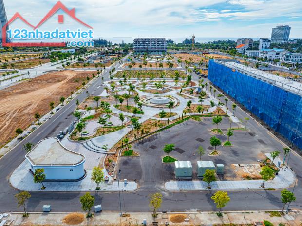 NHÀ PHỐ 4 TẦNG MẶT BIỂN KHÁNH HÒA SỔ ĐỎ SỞ HỮU LÂU DÀI NGAY BÌNH SƠN OCEAN PARK K2