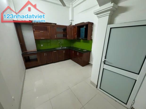 Bán đất tặng nhà tại Mễ Trì , sổ đỏ trao tay 50m2 giá chỉ còn 7,2tỷ siêu lợi nhuận cho dân