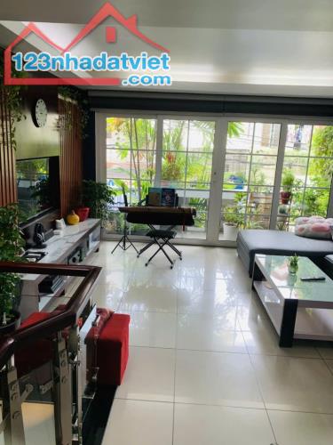 Hàng Xóm KTS cần bán nhà 5T ngang to 90m2 đẹp như Biệt Thự TT Gò Vấp - 3