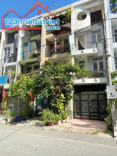 Mặt tiền 76m2 đường số gần mặt tiền Dương Quang Đông P5Q8