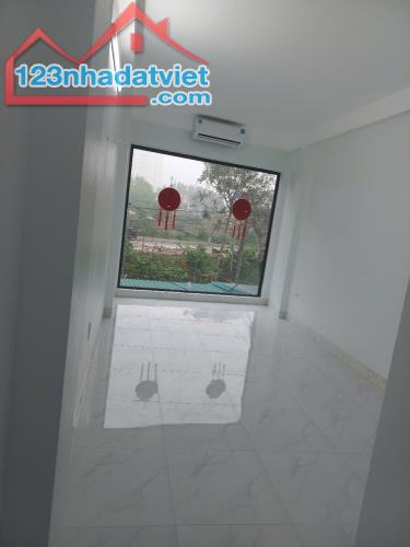Cho thuê nhà 5 tầng mới đẹp tại khu Đồng Tía, Chúc Sơn, Chương Mỹ, Hà Nội - 4