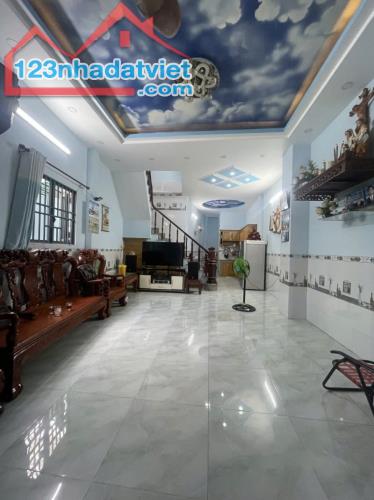 Bán nhà Hẻm xe hơi Vườn Lài, gần Lũy Bán Bích, 5x17m, 3 Tầng, 4 PN, giá 6.9 tỷ.
