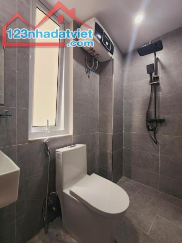 TRƯƠNG ĐỊNH NHÀ XÂY MỚI 5 TẦNG - LÔ GÓC - GIÁ : 5.69 TỶ - 4