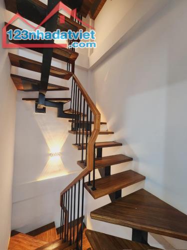 TRƯƠNG ĐỊNH NHÀ XÂY MỚI 5 TẦNG - LÔ GÓC - GIÁ : 5.69 TỶ - 5