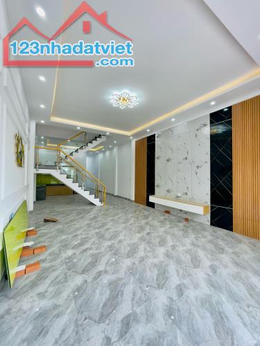 NHÀ CỰC ĐẸP HOÀN THIỆN 5X21 SỔ HỒNG THỔ CƯ CUỐI ĐỒNG KHỞI 600TR SỞ HỮU - 1
