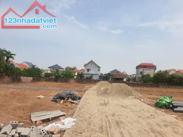 🔥 SIÊU PHẨM LÔ GÓC – 2 MẶT TIỀN – LK15 KHU PHÂN LÔ KHOÁI CHÂU – GIÁ CHỈ 1.X TỶ! 🔥