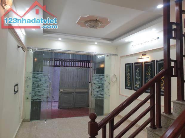 BÁN NHÀ ĐẸP 1.89 TỶ 3 TẦNG 45M2 ( ĐÔNG NAM ) NGÕ RỘNG PHÙ NGHĨA - 2