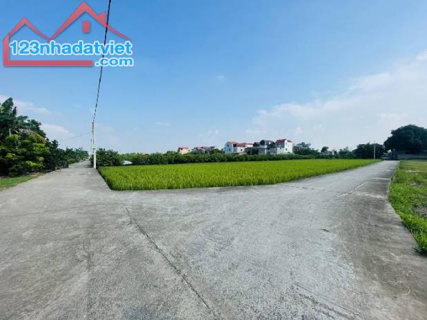 Bán đất view đẹp khu vực gia lâm