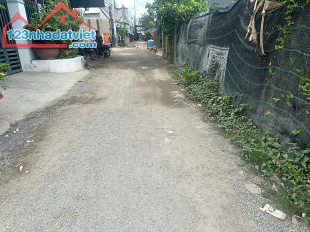 BÁN DÃY NHÀ TRỌ ĐƯỜNG CÂY DƯƠNG, GẦN TỈNH LỘ 10, ĐỨC HÒA, GIÁ RẺ.