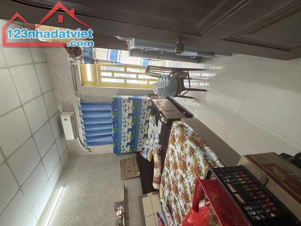 NHÀ BÁN, Hẻm Xe Hơi, Lê Đình Cẩn, 56m2 Nhà mới ở liền – BÌNH TÂN - chưa tới 4tỷ - 2